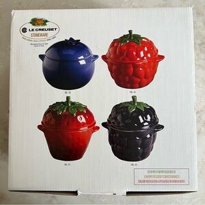 Le Creuset set of 4 Petite Berry Casseroles stoneware 14oz RARE